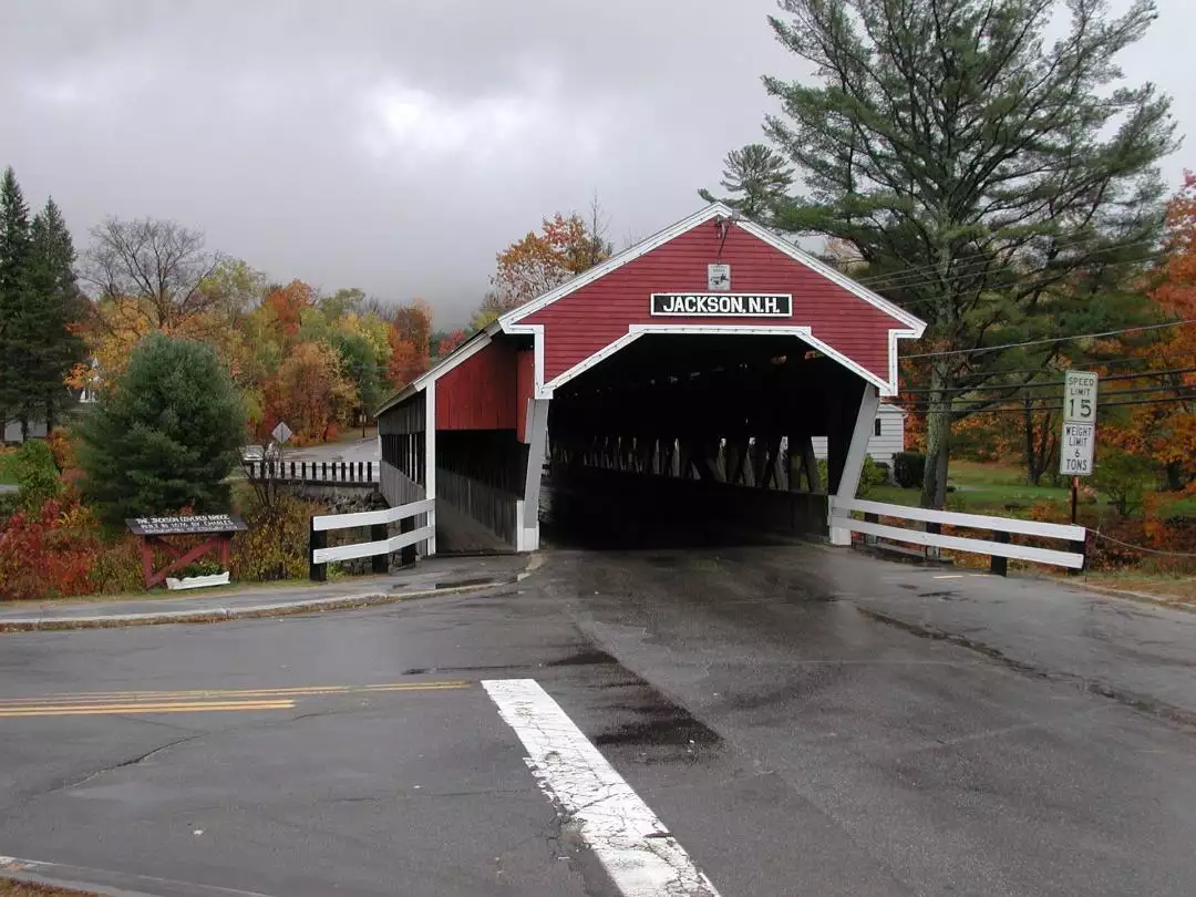 Covered Bridge image by Martin Pierce from Pixabay